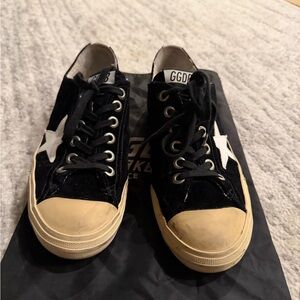 Golden Goose V-Star 2